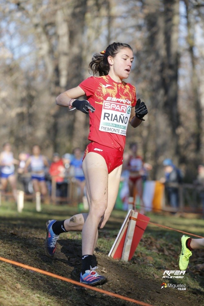 Nassim bronce por equipos y Carmen Riaño séptima en Turín