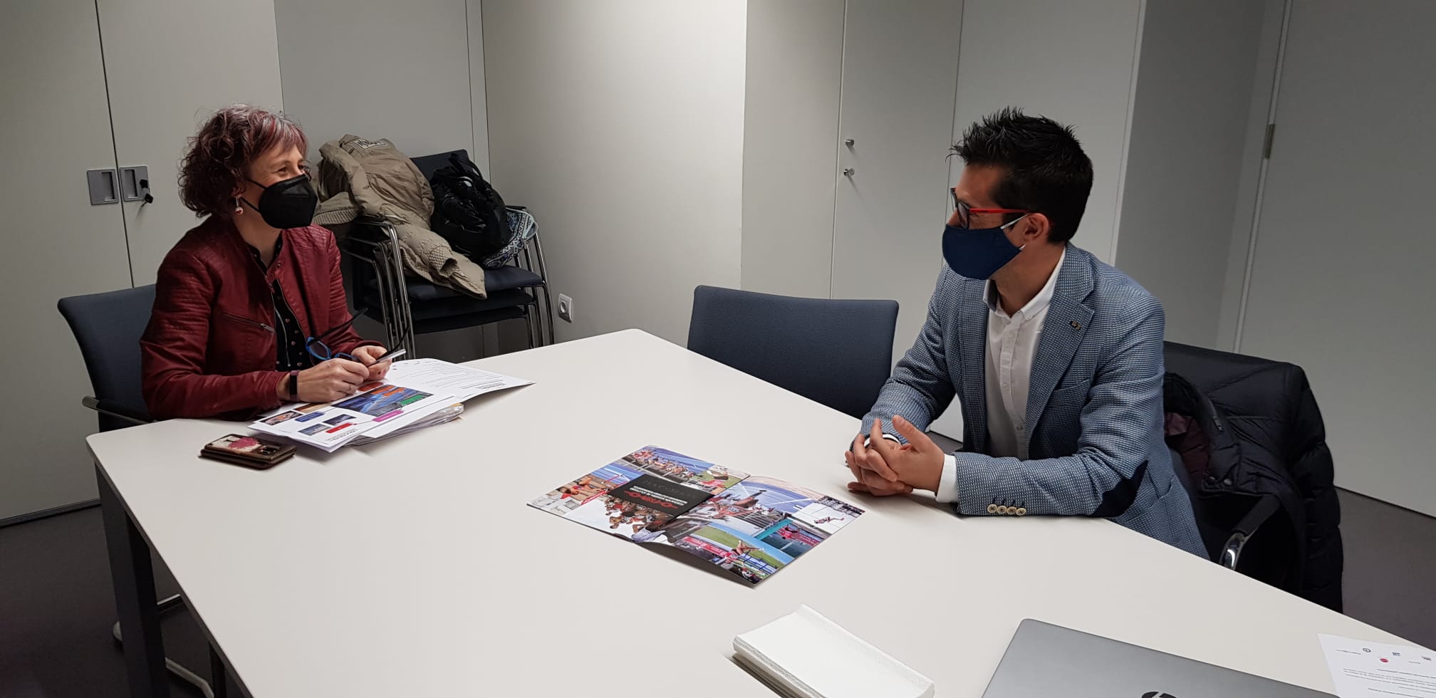 Reunion Pista Cubierta