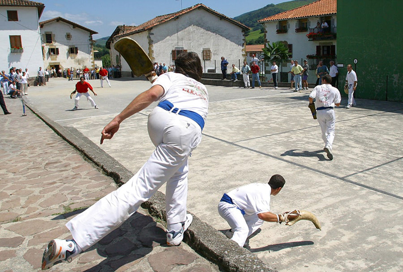 Final fratricida en la Copa de Laxoa