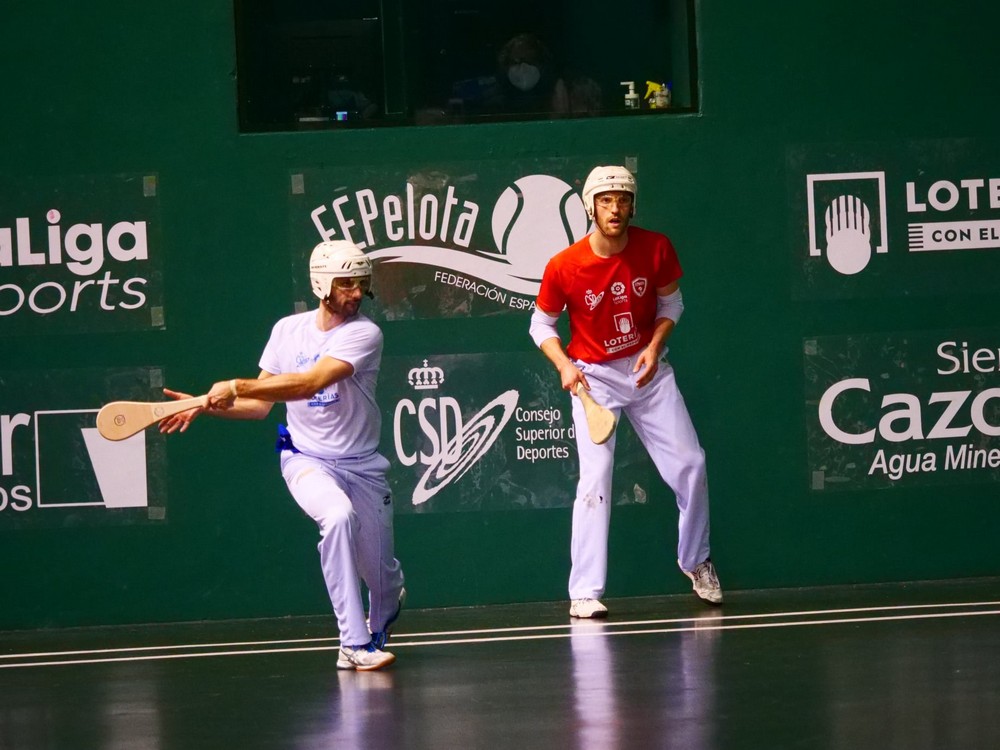 Un par de copas contra la pandemia