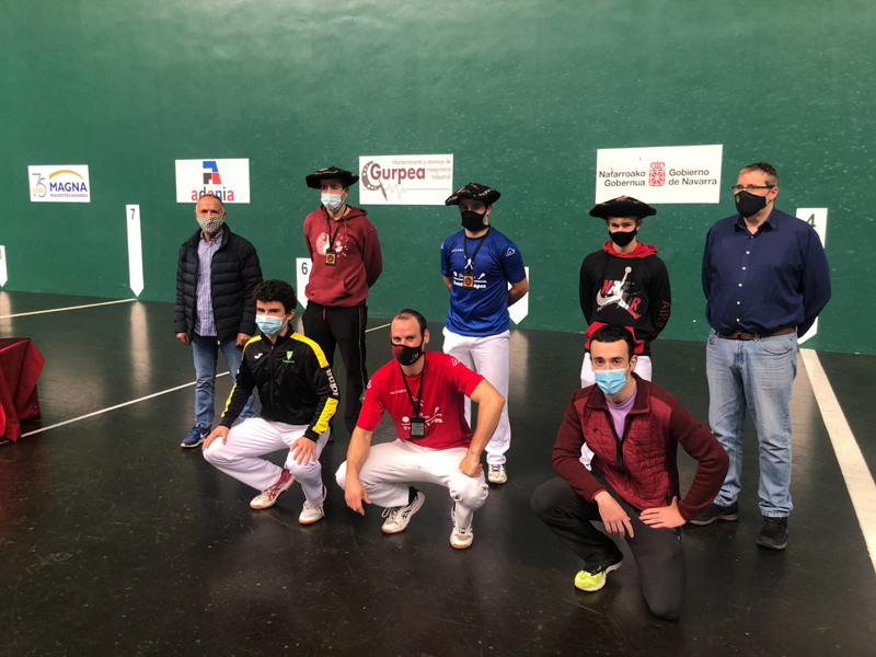 Espect&aacute;culo en las finales del Campeonato Navarro de Clubes de Paleta Goma