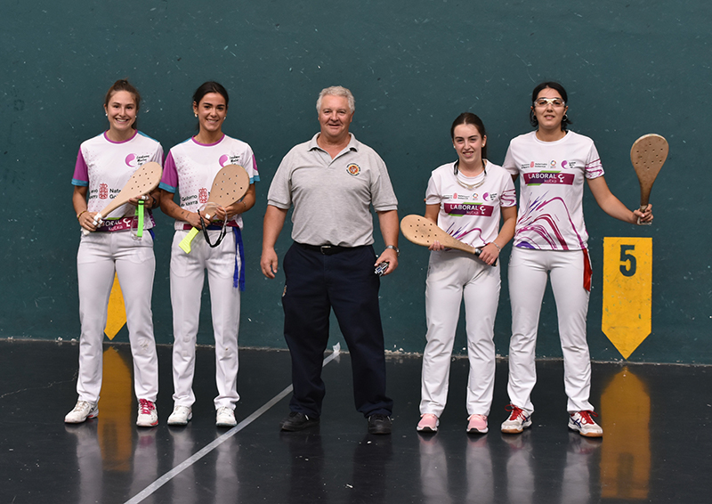 Se pone en marcha el Campeonato Navarro de Clubes de Paleta Goma Femenina