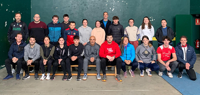 Nuevos jueces y juezas para la pelota navarra