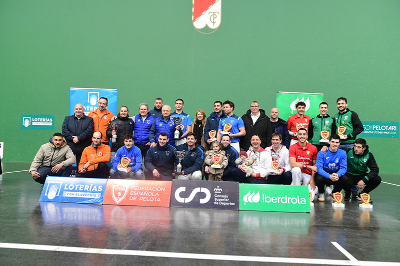 Oberena, campeona de mano parejas en la Copa Del Rey