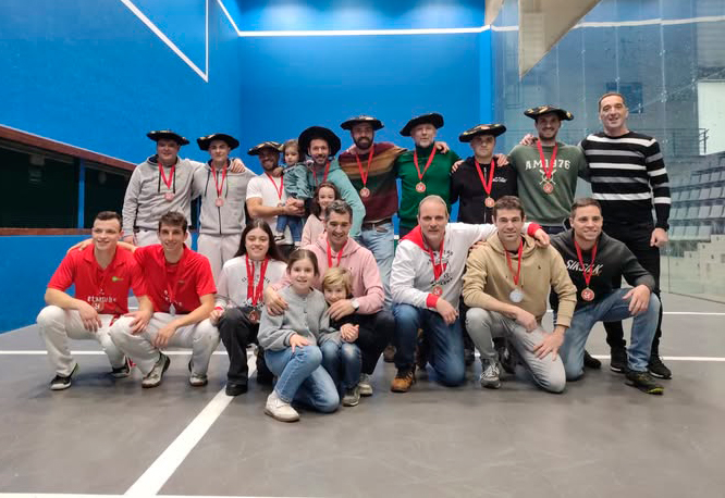 Finales del Campeonato Navarro de Clubes de Trinkete en Mendillorri