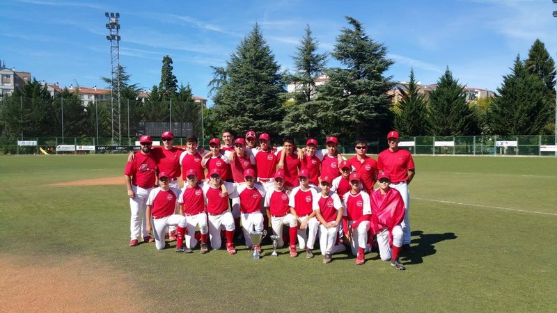 Doble subcampeonato para dos conjuntos navarros