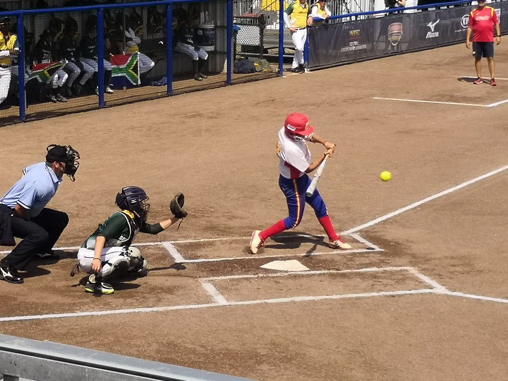 Las navarras Uxua Modrego e Itziar Galarraga brillan en las m&aacute;ximas competiciones europeas.