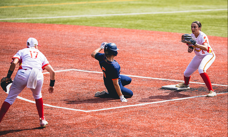 Doble derrota para la Selecci&oacute;n Espa&ntilde;ola que le aleja de la cabeza