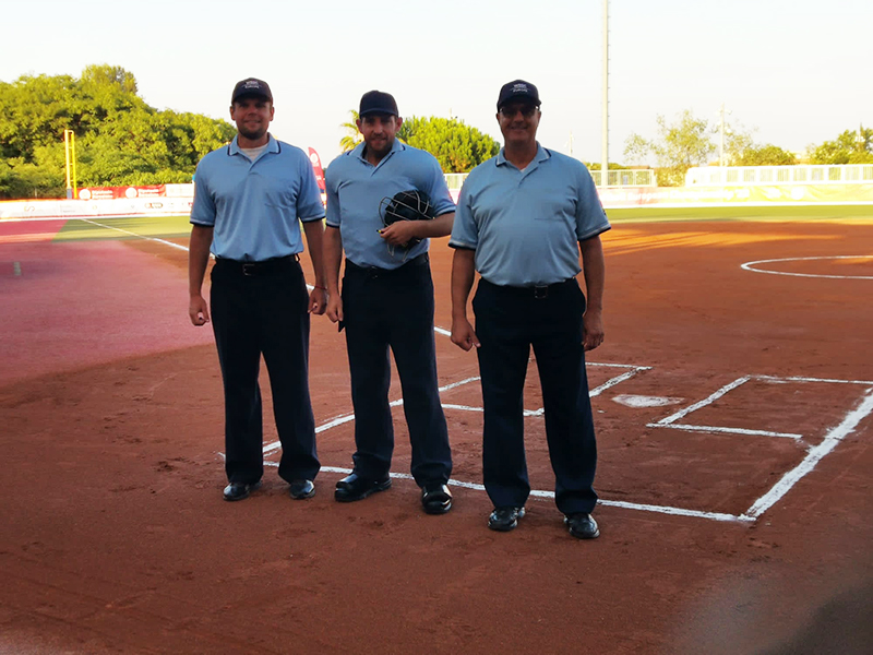 Ib&oacute;n Ar&eacute;valo, nuevo &aacute;rbitro internacional de la Confederaci&oacute;n Mundial de B&eacute;isbol y S&oacute;fbol