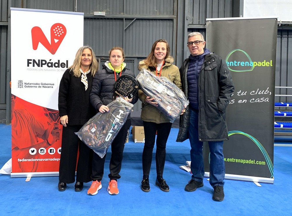 Jon Sanz,  íñigo Zaratiegui, Marta Sexmilo y Maite Gabarrús, Campeones Navarros