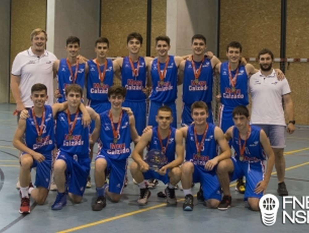 Megacalzado Ardoi y Aranguren Mutilbasket 04, Campeones Junior