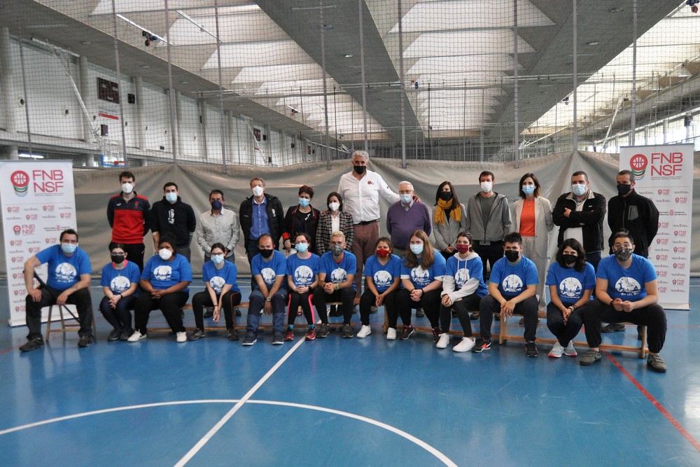 Fernando Romay conoce el programa CLAB de Fundaci&oacute;n Adecco y la FNB