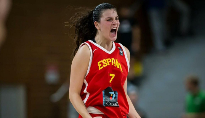Sandra D&aacute;vila en Radio Marca Navarra