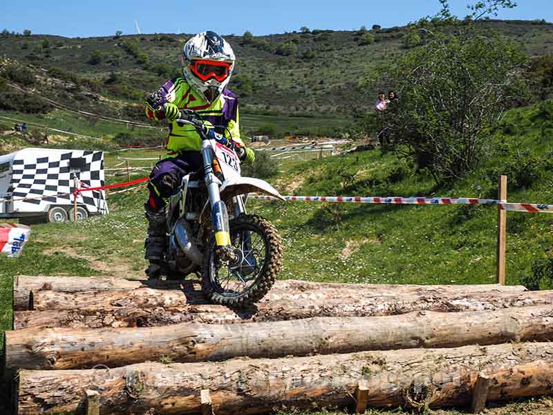 Aibar acogió la cuarta prueba del Campeonato Navarro de Enduro Infantil.