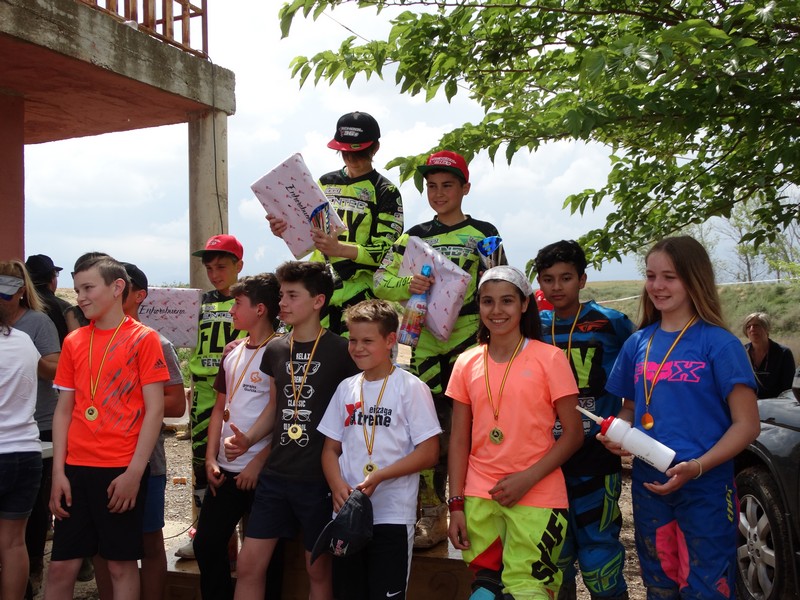 Nuestros jóvenes pilotos brillan en el Motocross de Murchante