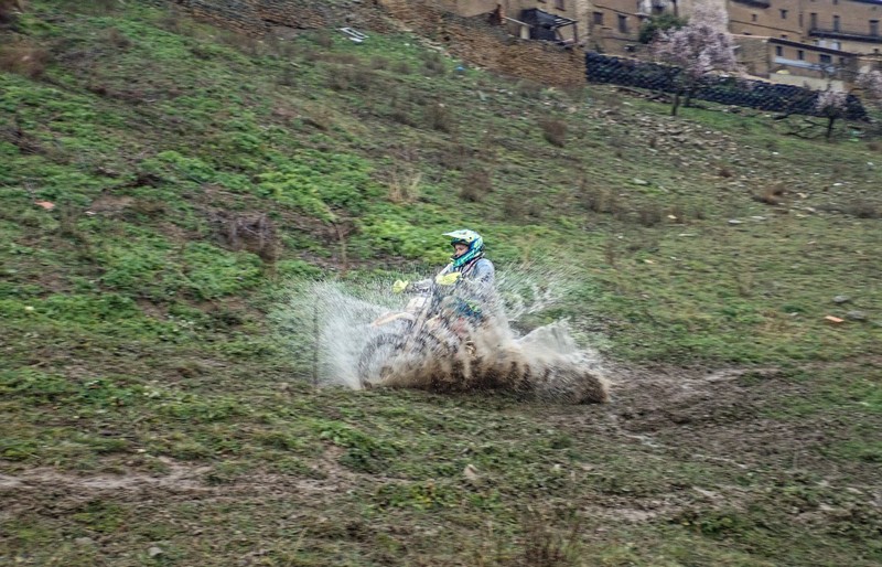 La lluvia y el barro, protagonistas en Ujué
