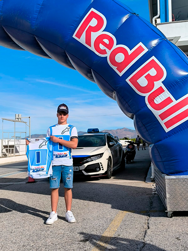 Hodei Mart&iacute;nez rumbo a la Rookies Cup.