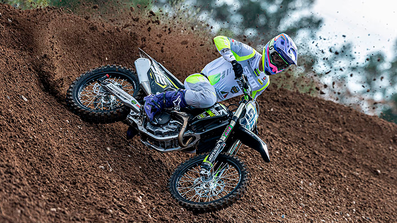 Nueva montura y complicado debut para Ander Valent&iacute;n en el inicio de la temporada de motocross