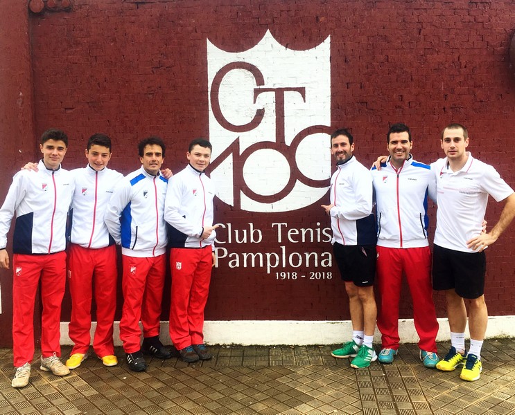 El Club Tenis Pamplona campe&oacute;n del Vasco Navarro Riojano C&aacute;ntabro