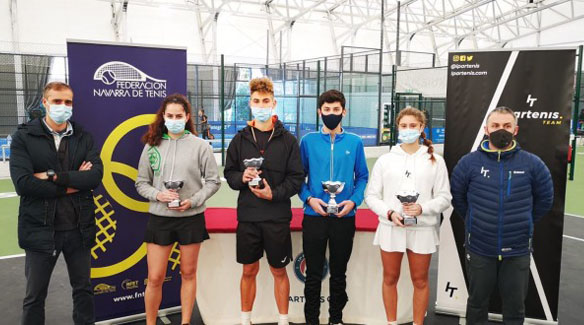 Leyre Ahechu e Iker Gaztambide triunfan en el 16 Trofeo Junior &quot;Federaci&oacute;n Navarra de Tenis&quot;