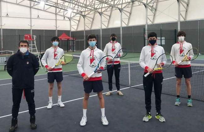 Doblete del Club de Tenis en el Campeonato Navarro Junior por Equipos