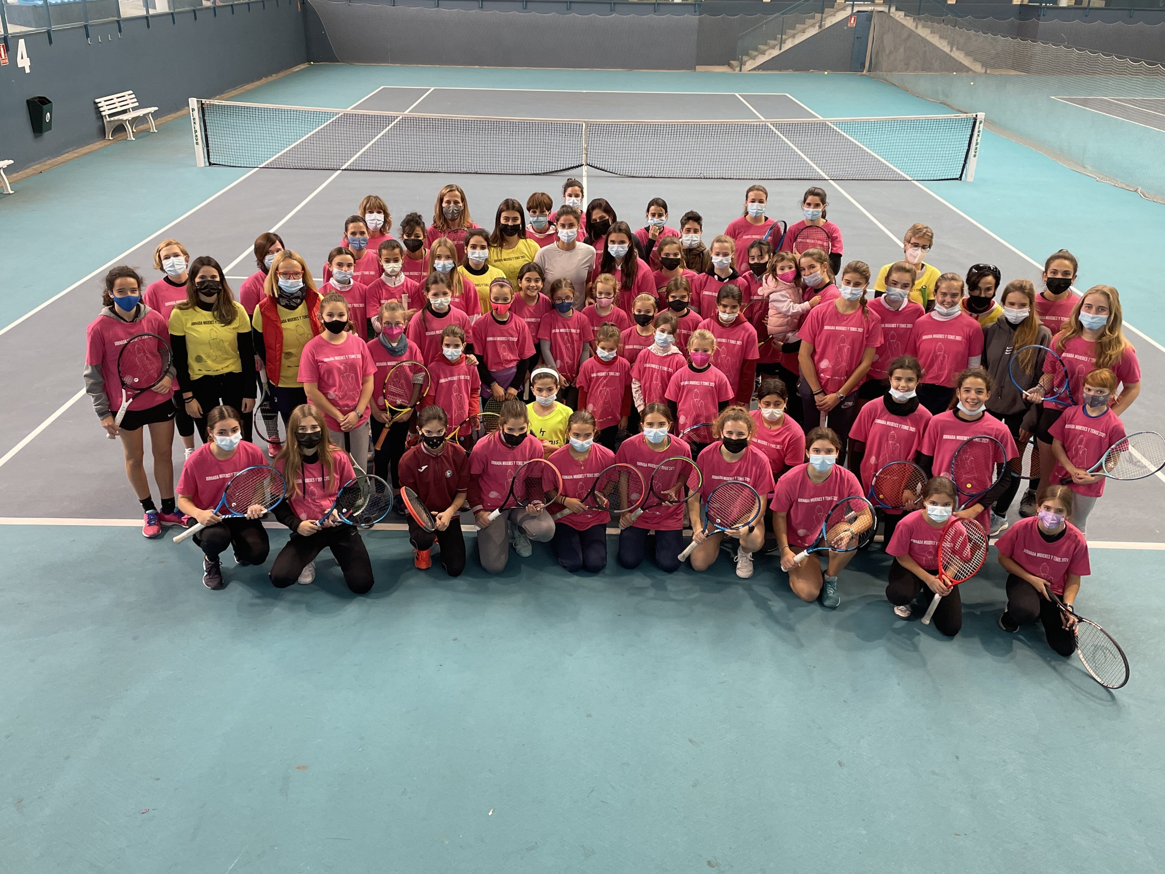 &Eacute;xito en la jornada &quot;Mujeres y Tenis&quot;