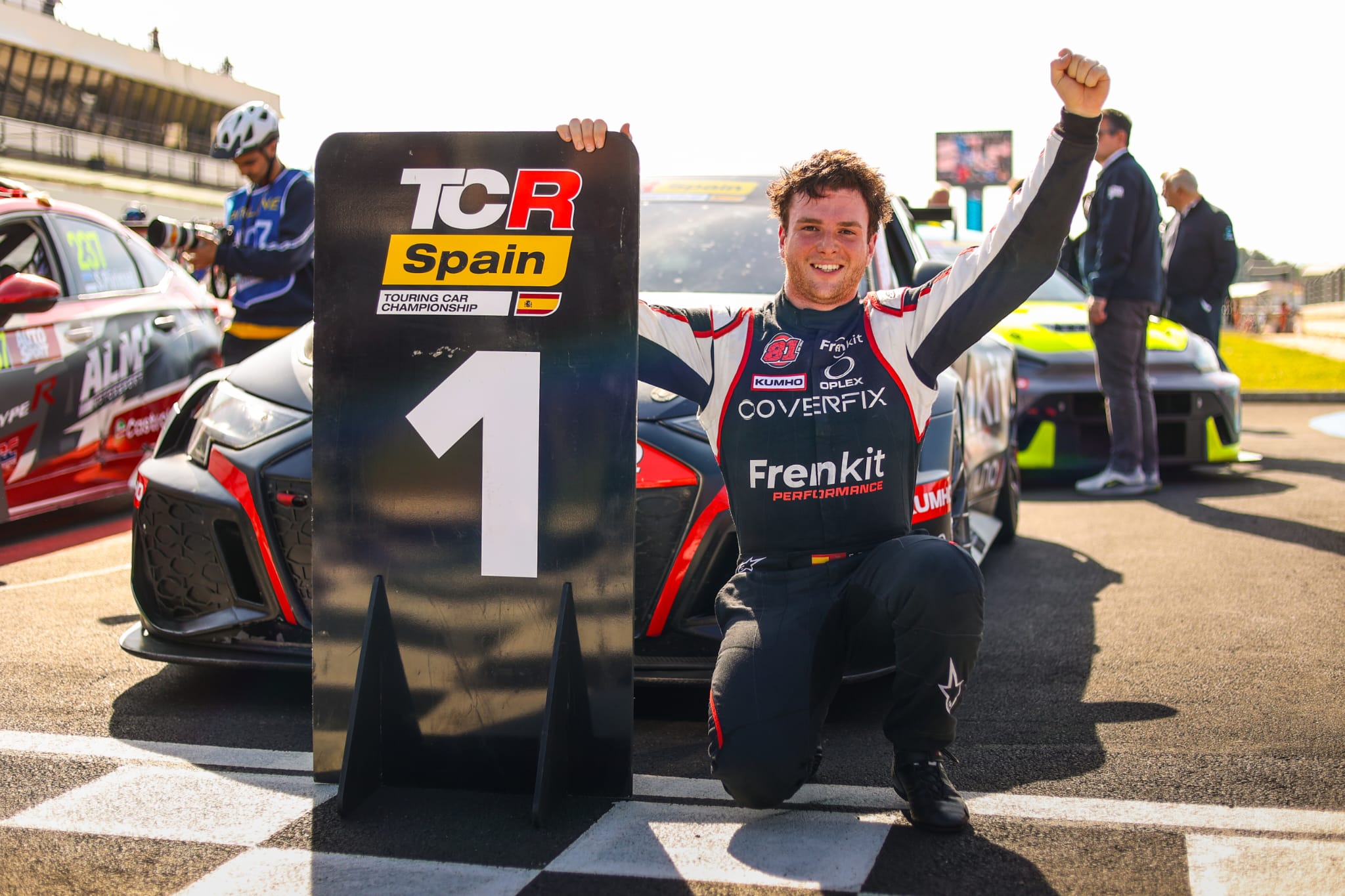 El TCR Spain vuelve a la acción en el Circuito del Jarama. Erik Zabala ...