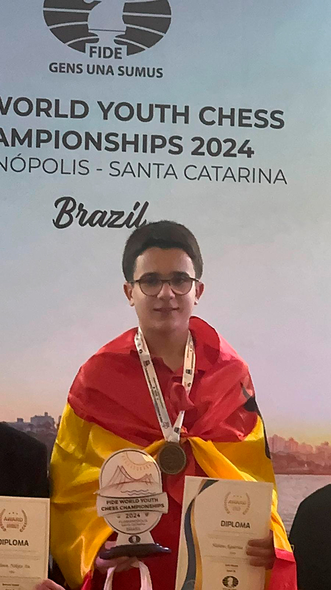 Javier Habans, Jaque Mate mundial