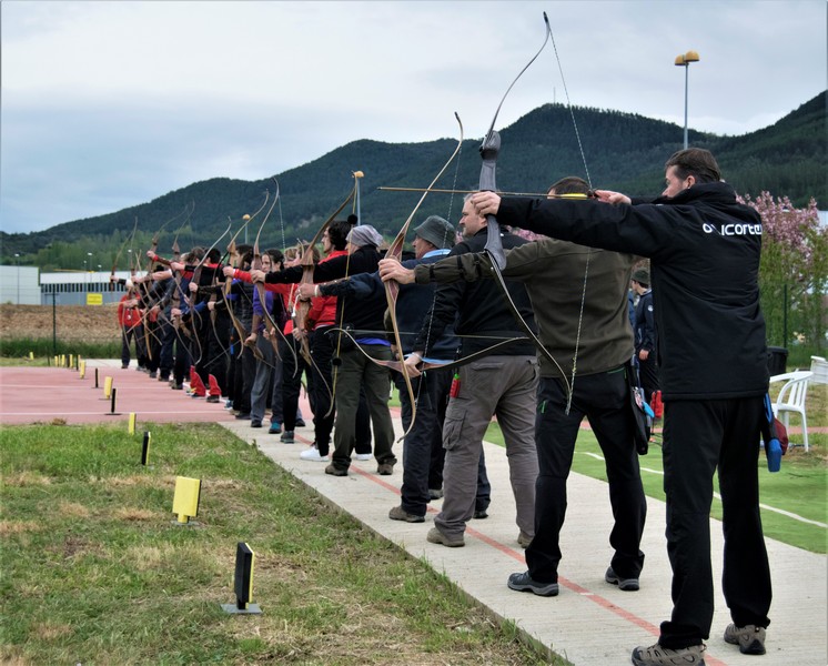 II Tirada JDN y Campeonato Navarro con la línea de tiro al completo