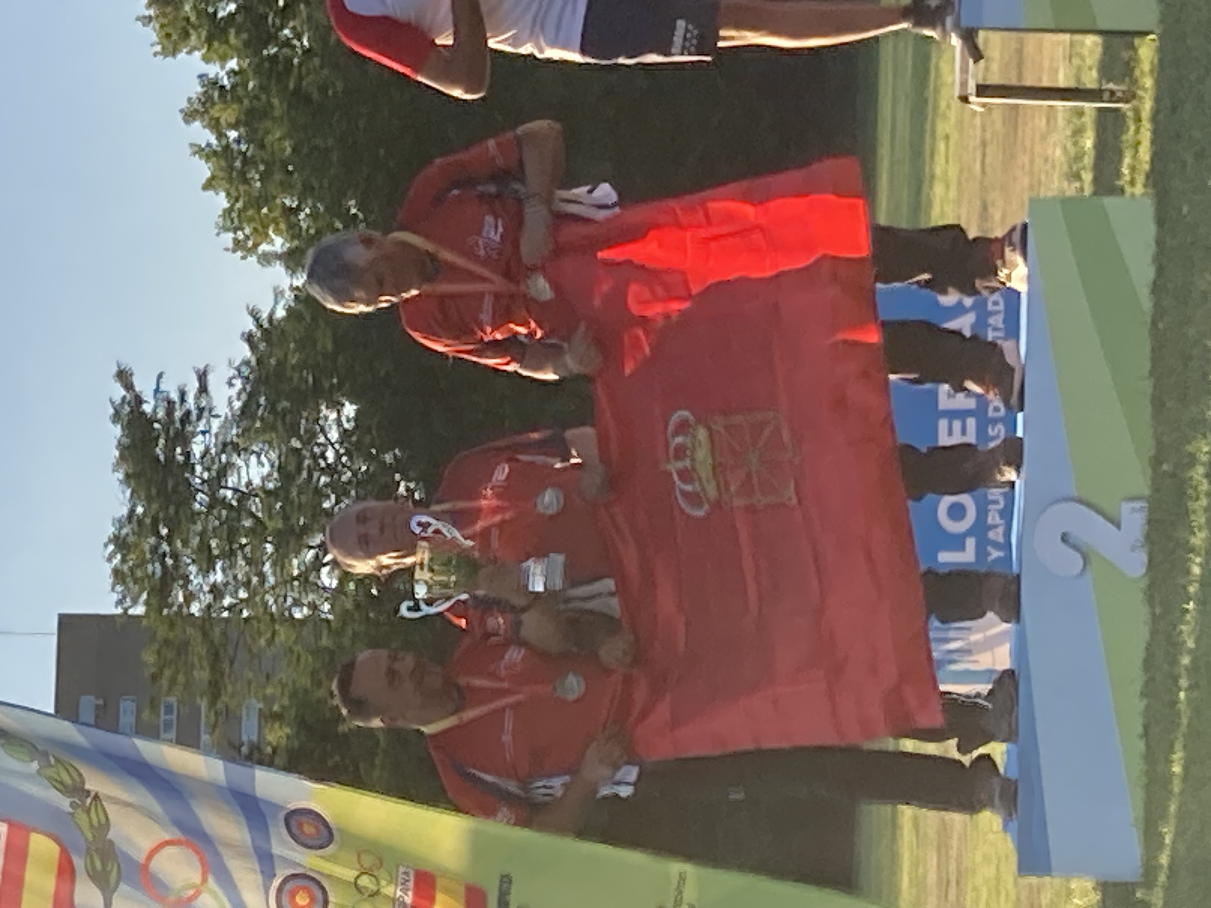 Dos medallas de plata para longbow en el Cto. de España al Aire Libre