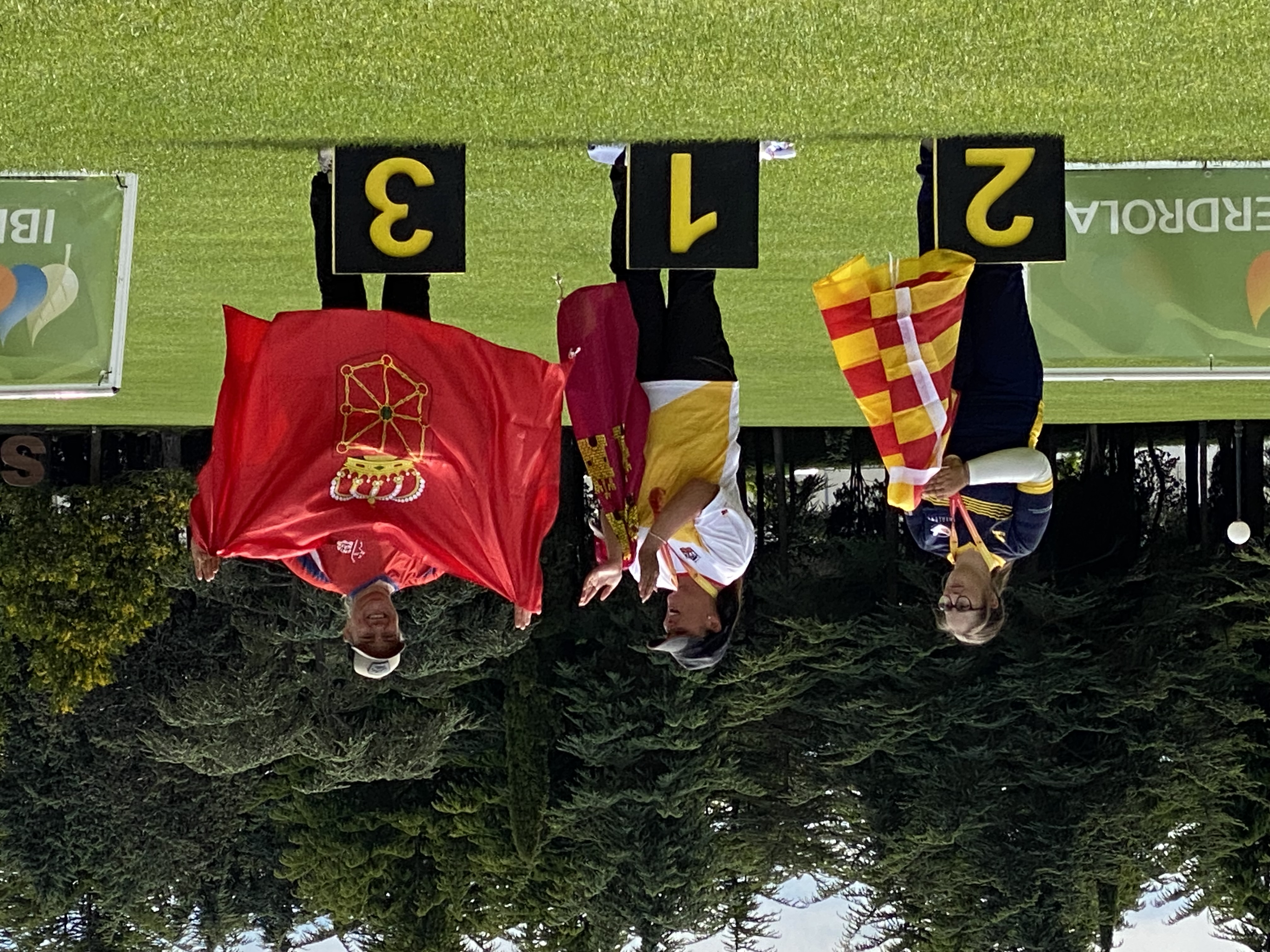 EXITO ROTUNDO DEL EQUIPO NAVARRO DE TIRO CON ARCO 3D EN EL CTO. DE ESPAÑA