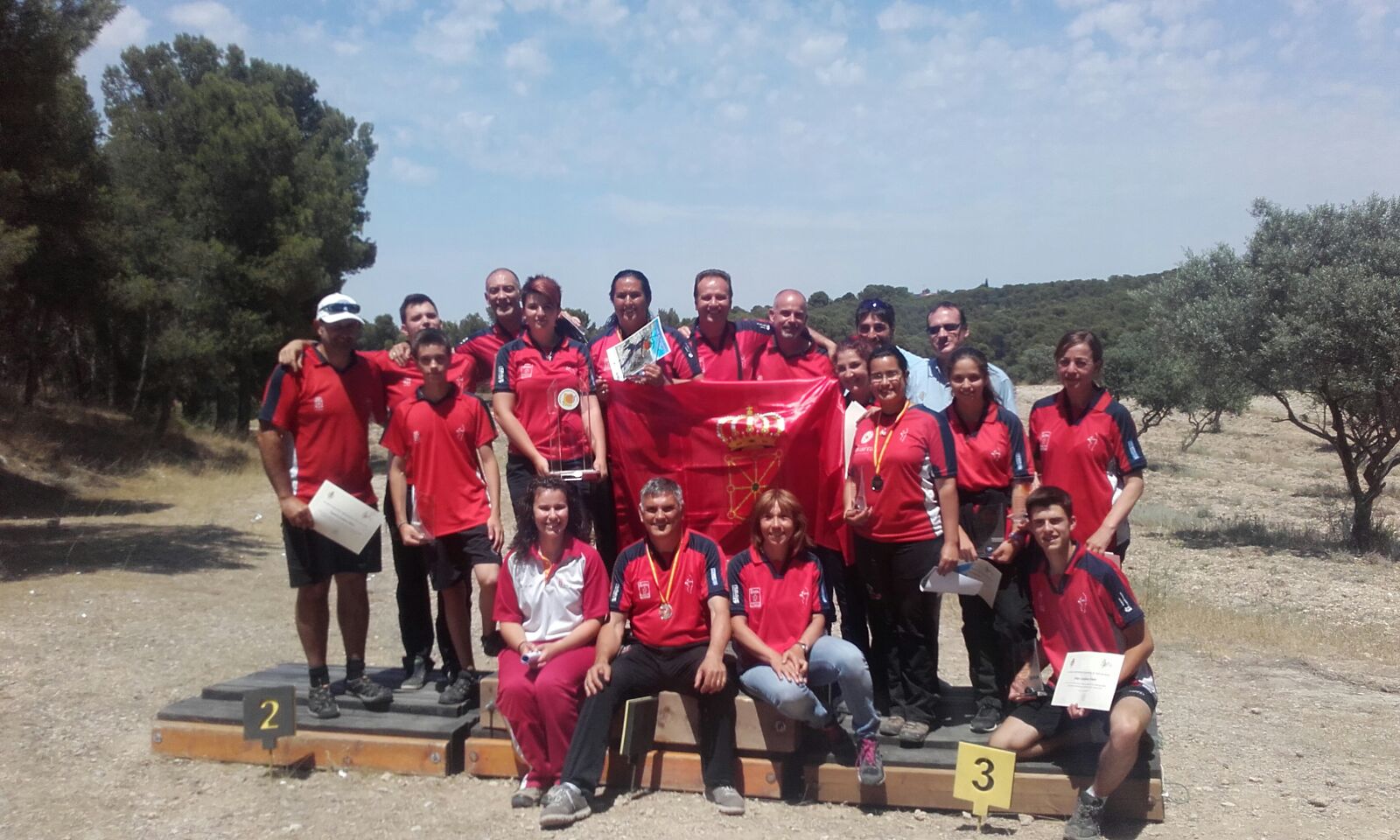 Navarra arrasa en el Cto de España de Campo