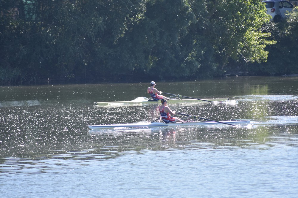 Las altas temperaturas acompañaron el Campeonato Navarro de Remo olímpico