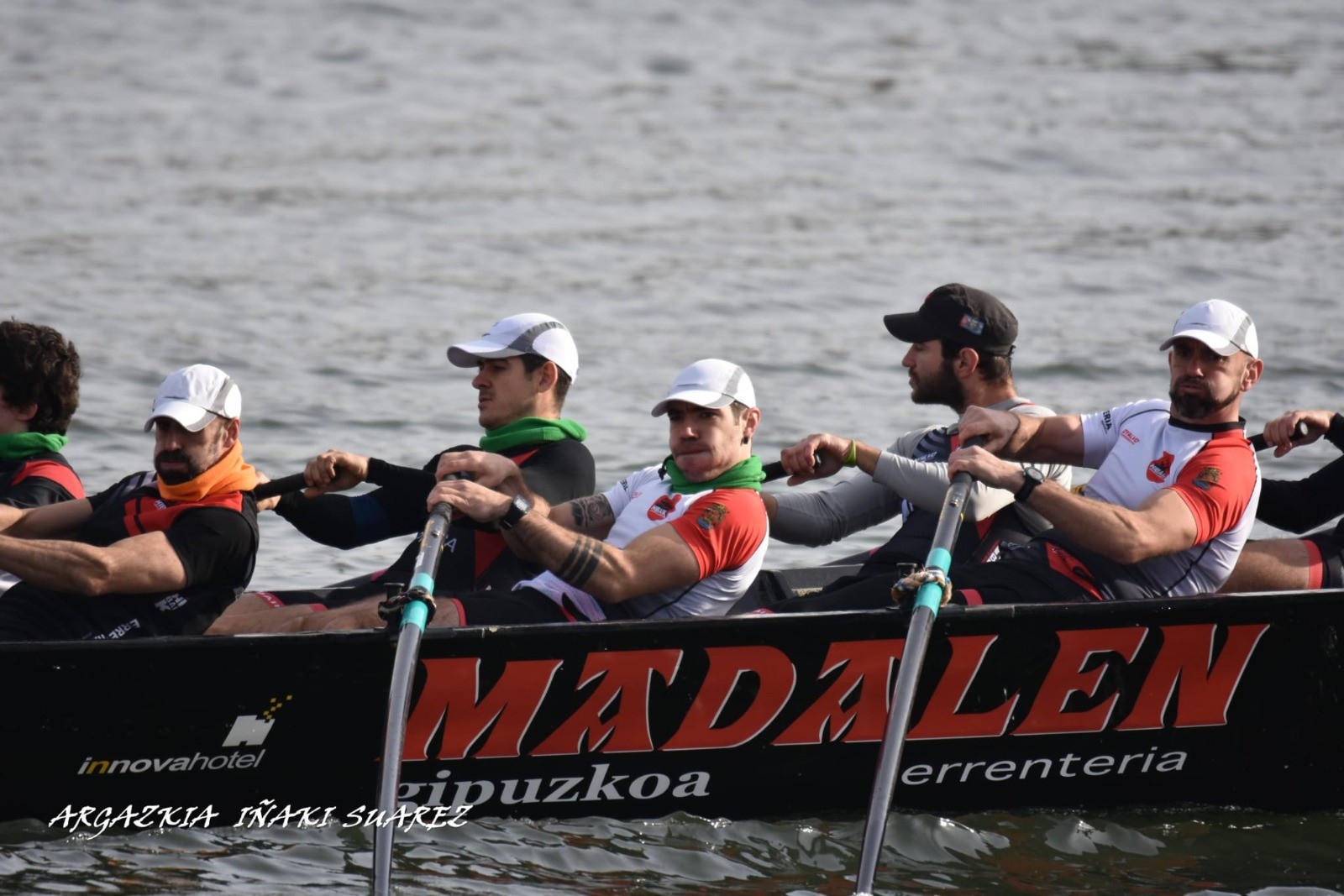 Victoria navarra en el Descenso de Traineras Memorial Julián Enrique de Sestao