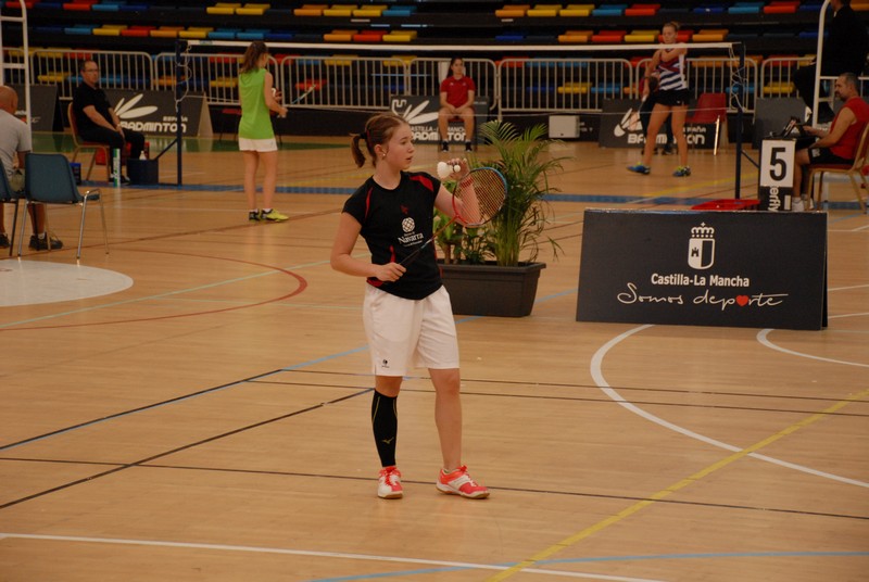 Excelente debut del nuevo club estellés Club Bádminton Belmecher