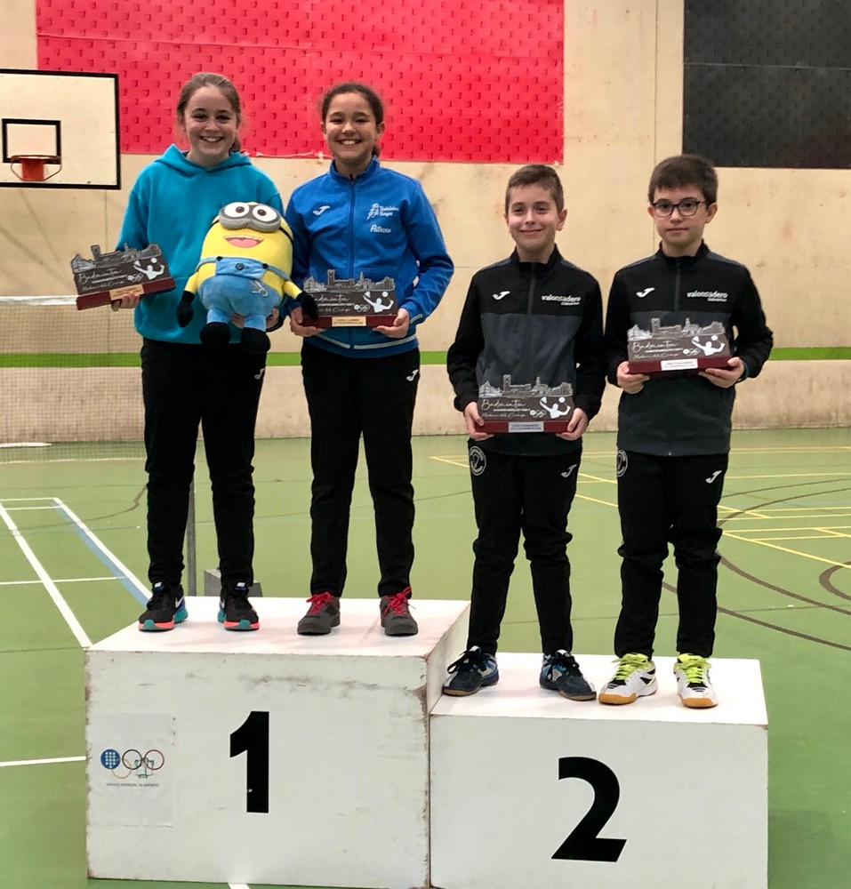 Podios navarros en Liencres y Medina del Campo