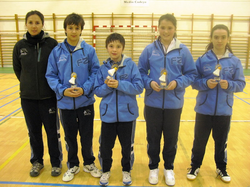 El CB Estella se trae cinco medallas de Solares