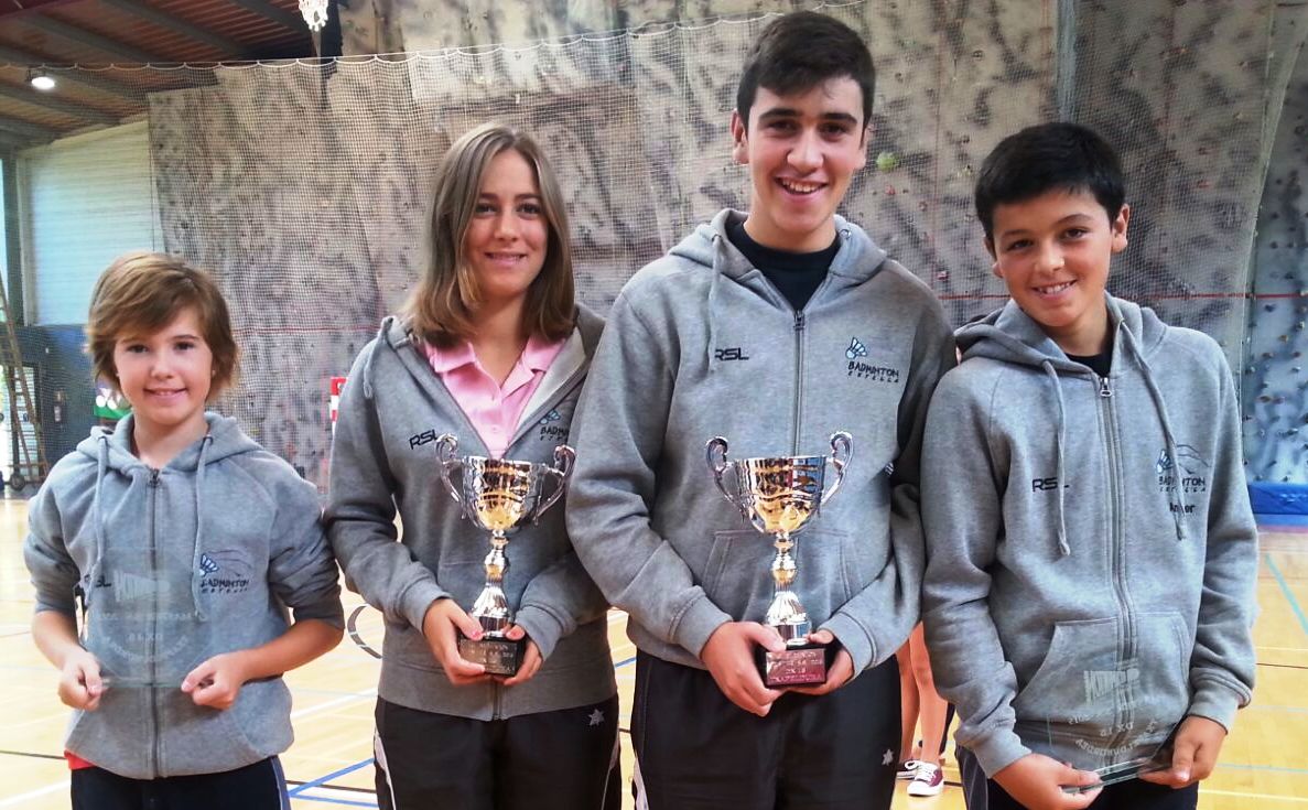 El bádminton navarro comienza la temporada en el Máster Jóvenes San Sebastián