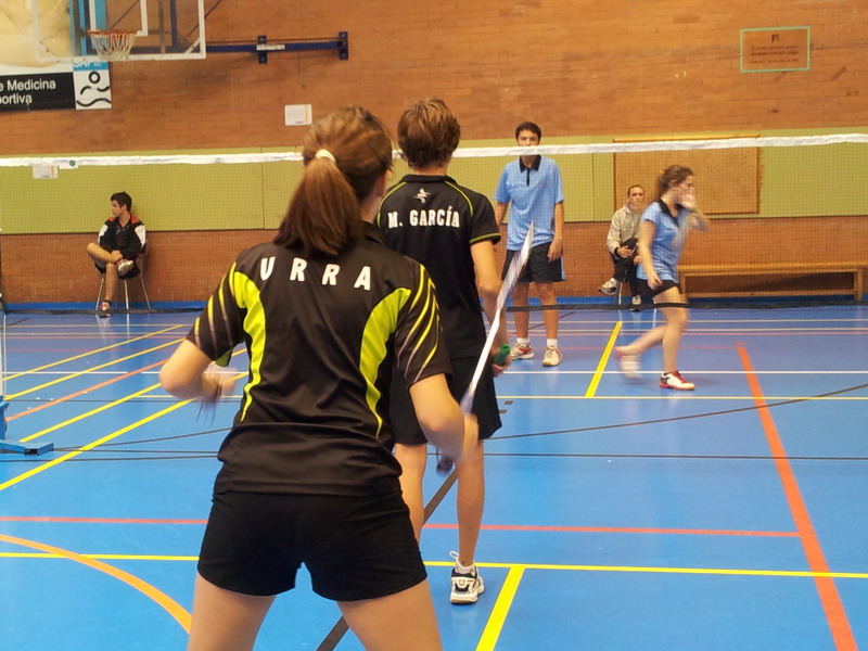 BUEN COMIENZO DE TEMPORADA DEL C.B. ESTELLA EN EL CIRCUITO SUB15 SUB 19 EN CERDANYOLA