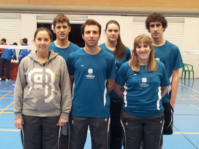 EL CLUB BADMINTON ESTELLA SE COLOCA EN LA MITAD DE LA TABLA