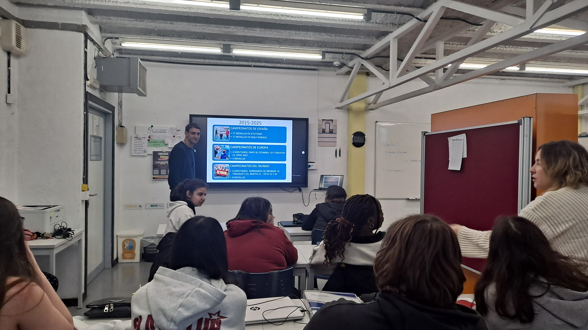 Charla dirigida al alumnado de Formaci&oacute;n Profesional Especial de Cuatrovientos