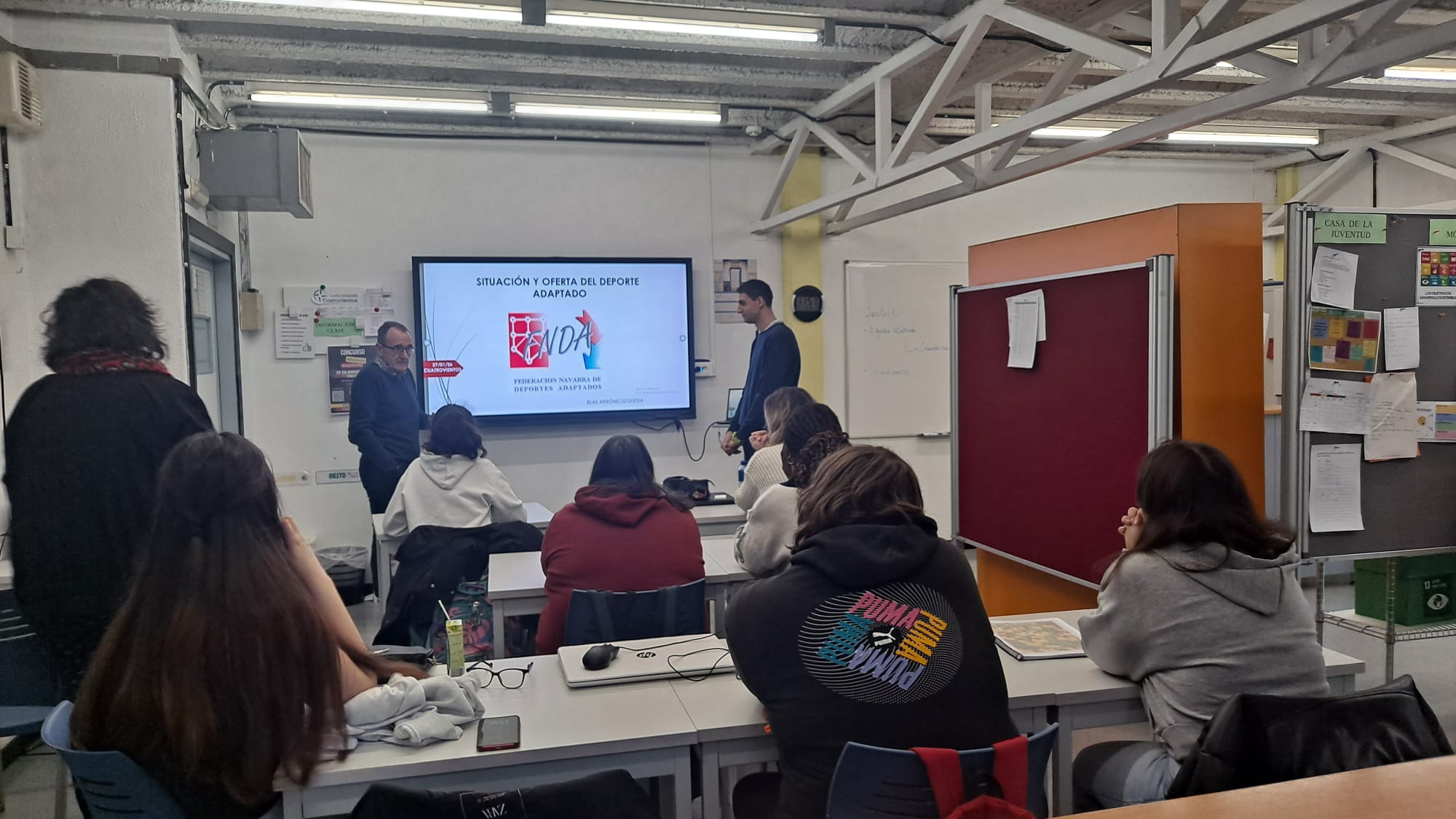 Charla dirigida al alumnado de Formaci&oacute;n Profesional Especial de Cuatrovientos