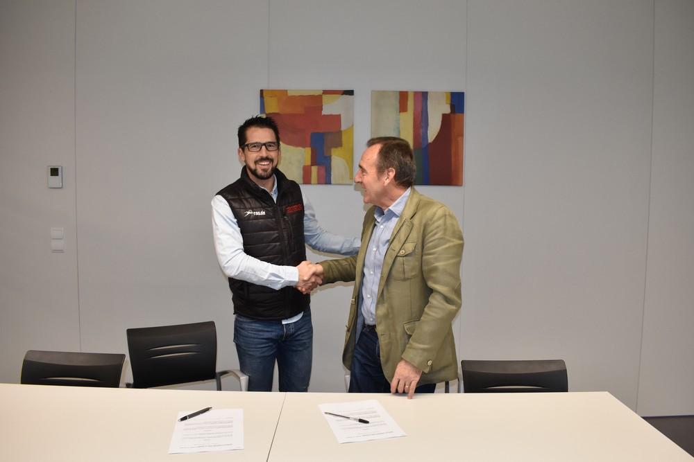 Convenio entre la Federación de Atletismo y la Federación Navarra de Deportes Adaptados