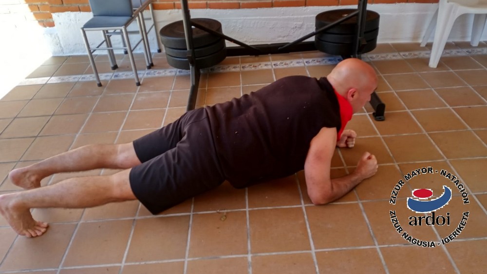 #yoentrenoencasa con Raúl González