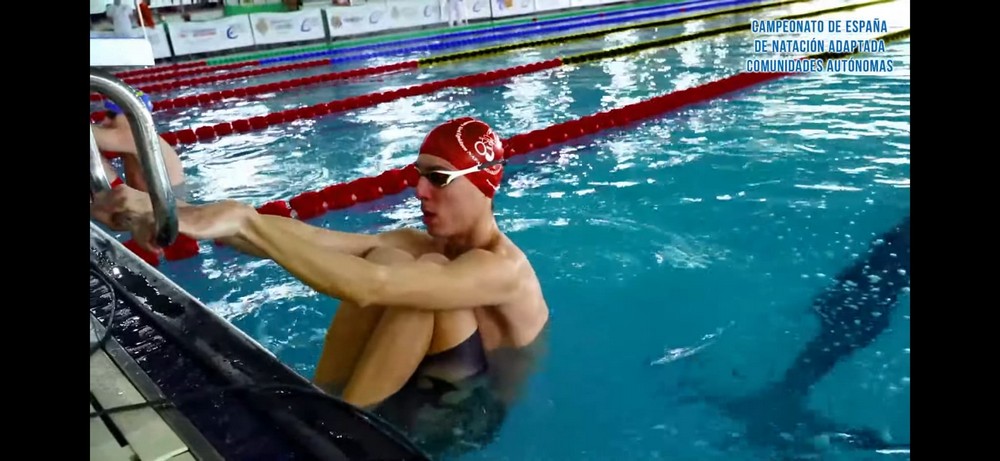 Adur Mend&iacute;vil: Mi verano ideal ser&iacute;a estar de vacaciones mucho tiempo conociendo diferentes lugares.