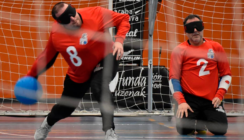Satisfactoria jornada de promoci&oacute;n del Goalball en el CP V&aacute;zquez de Mella