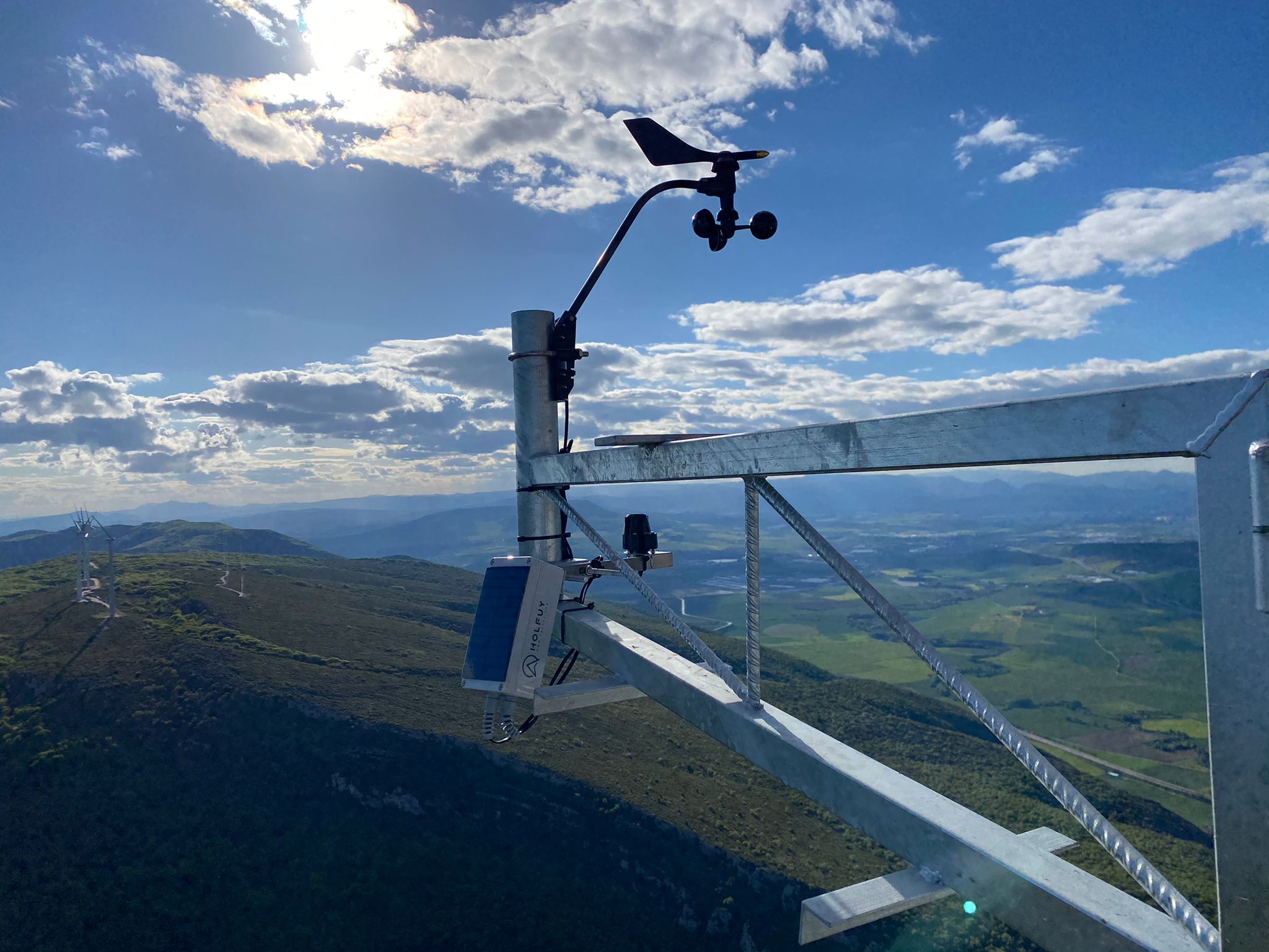 Nueva estaci&oacute;n m&eacute;teo en la Higa de Monreal