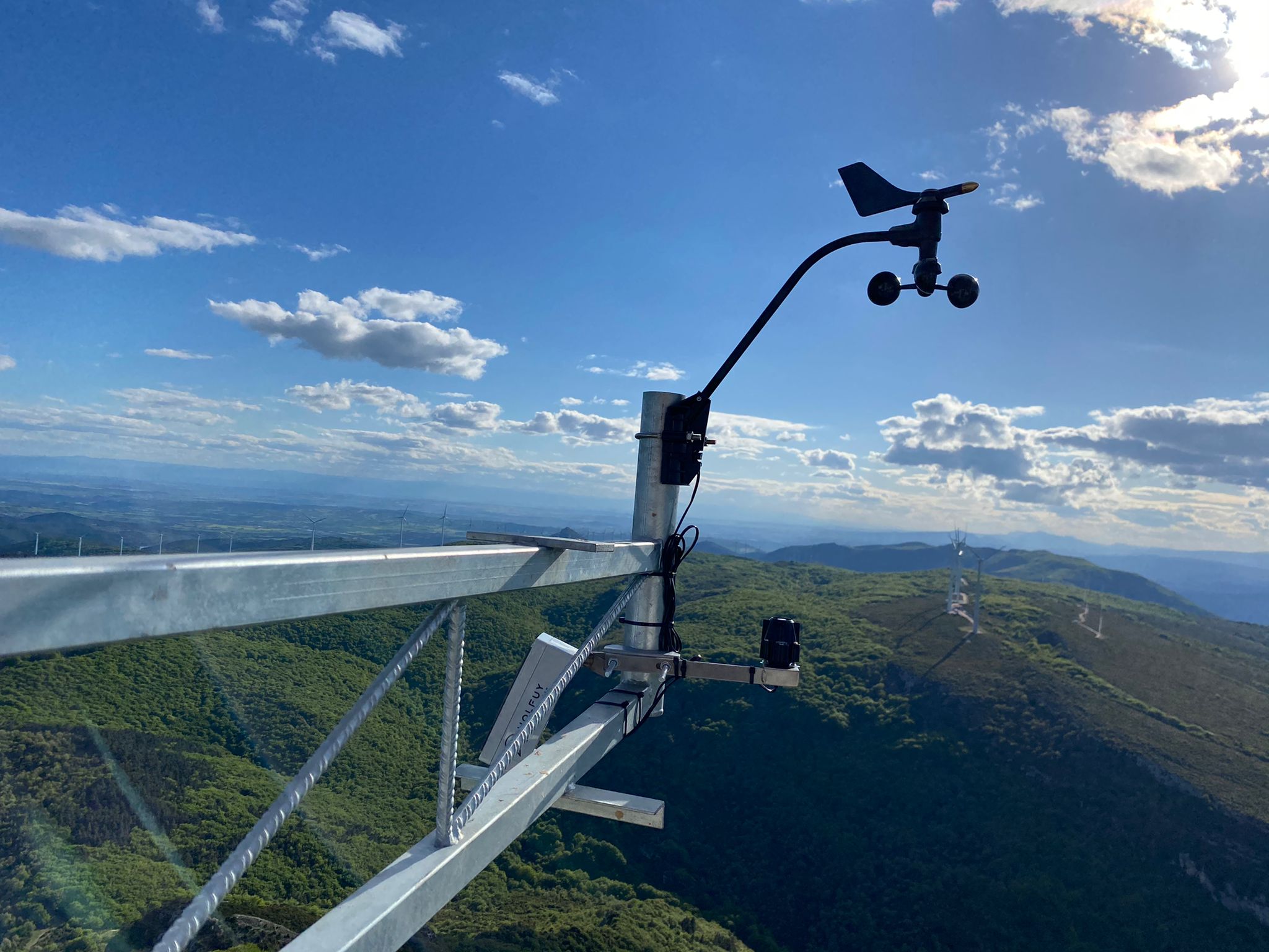 Nueva estación méteo en la Higa de Monreal