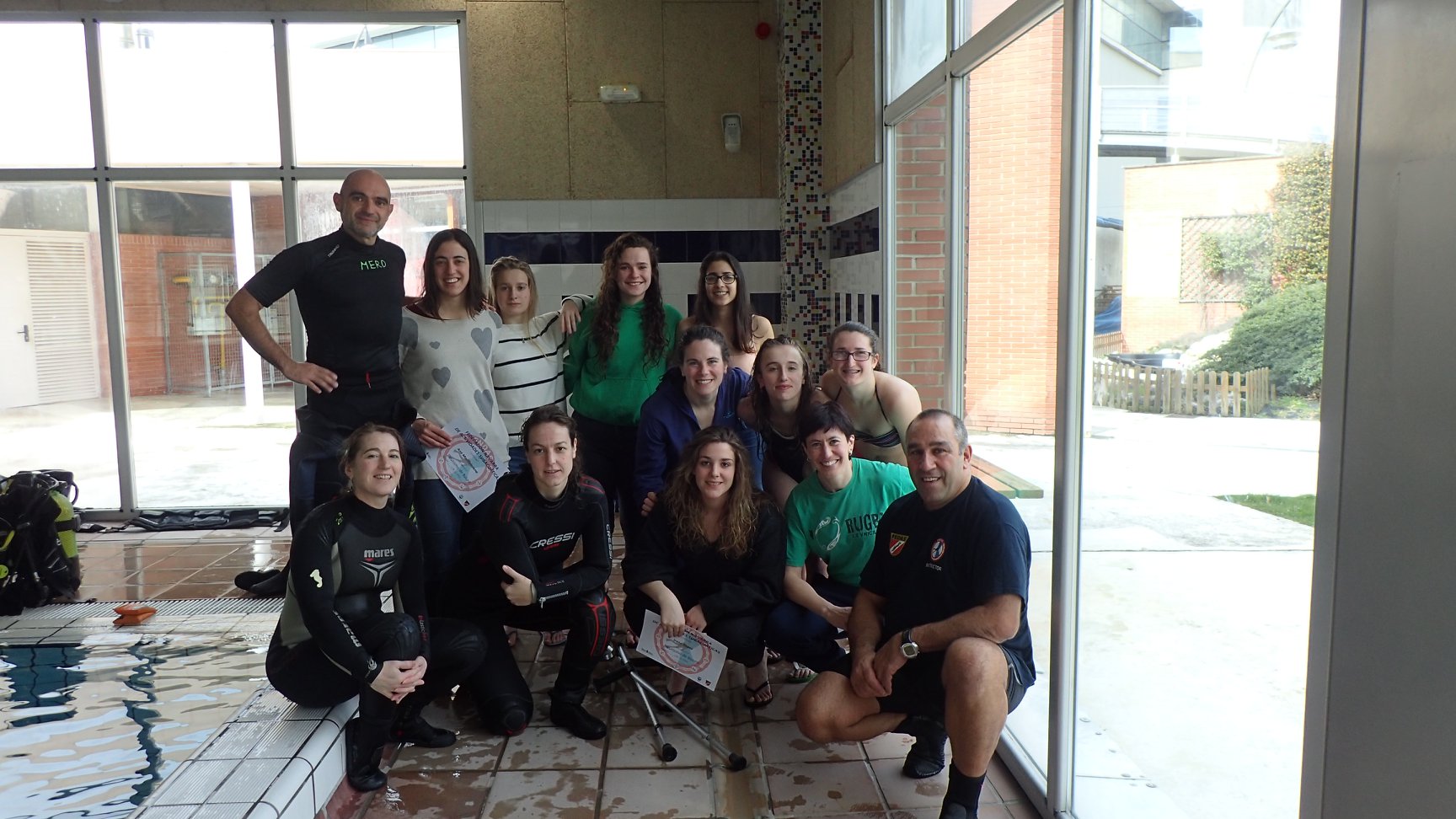 Bautizo de buceo con las chicas de La &Uacute;nica Rugby Taldea