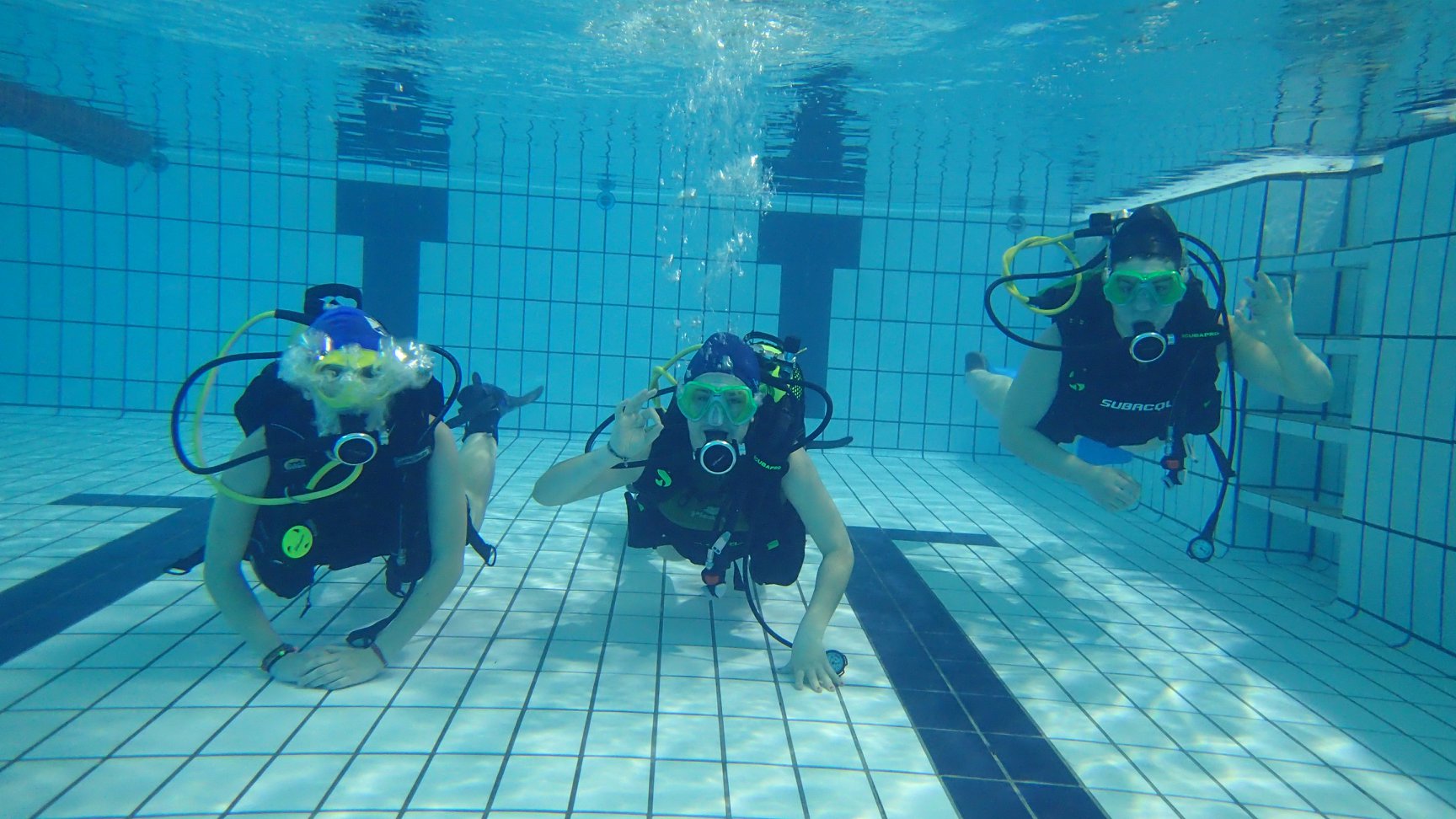 Bautizo de buceo con las chicas de La Única Rugby Taldea
